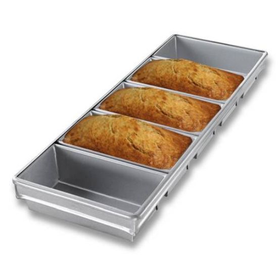 Picture of BREAD TRAY ALUSTEEL - FIVE TRAY 584 X 284 X 115 MM - 270MM X 100MM X 115MM PER BREAD PAN (BTA0500)