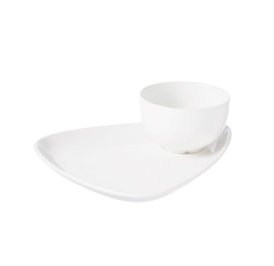 Picture of SNACK ATTACK - WHITE - TRIANGULAR SNACK PLATE -  24CM (6) (CC-WH-TSP.1)