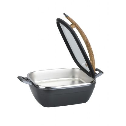 Picture of ARTISAN SQUARE CASTING CHAFER WITH WOODEN HANDLE L460MM X W280MM X H206MM 4.5LT (CIS4045)
